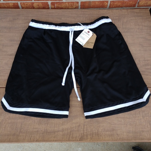 Evolution in Design Other - Evolution in Design Men's Athletic Shorts NWT